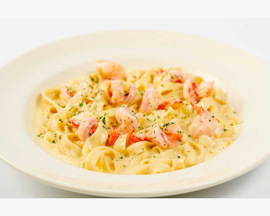 Fettuccini Alfredo con Camarones