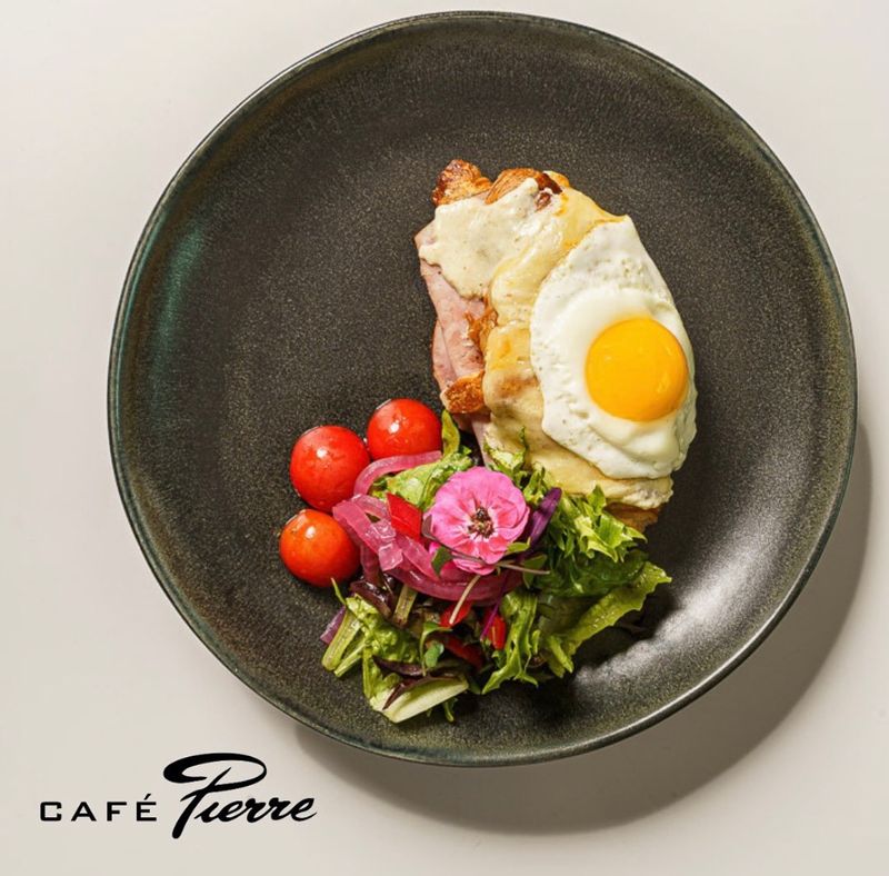 Cafe Pierre Restaurant - Breakfast