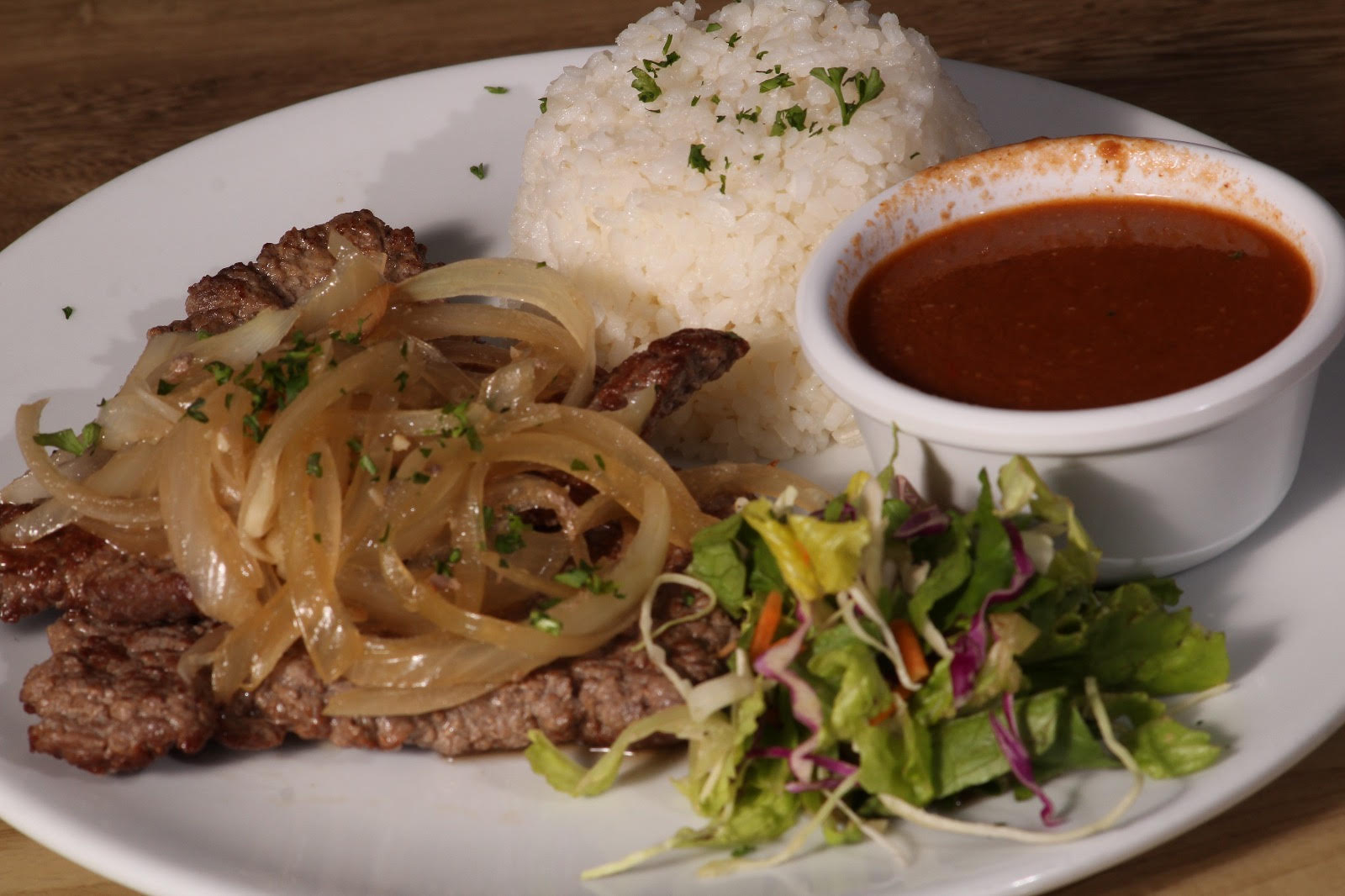 Bistec Encebollado