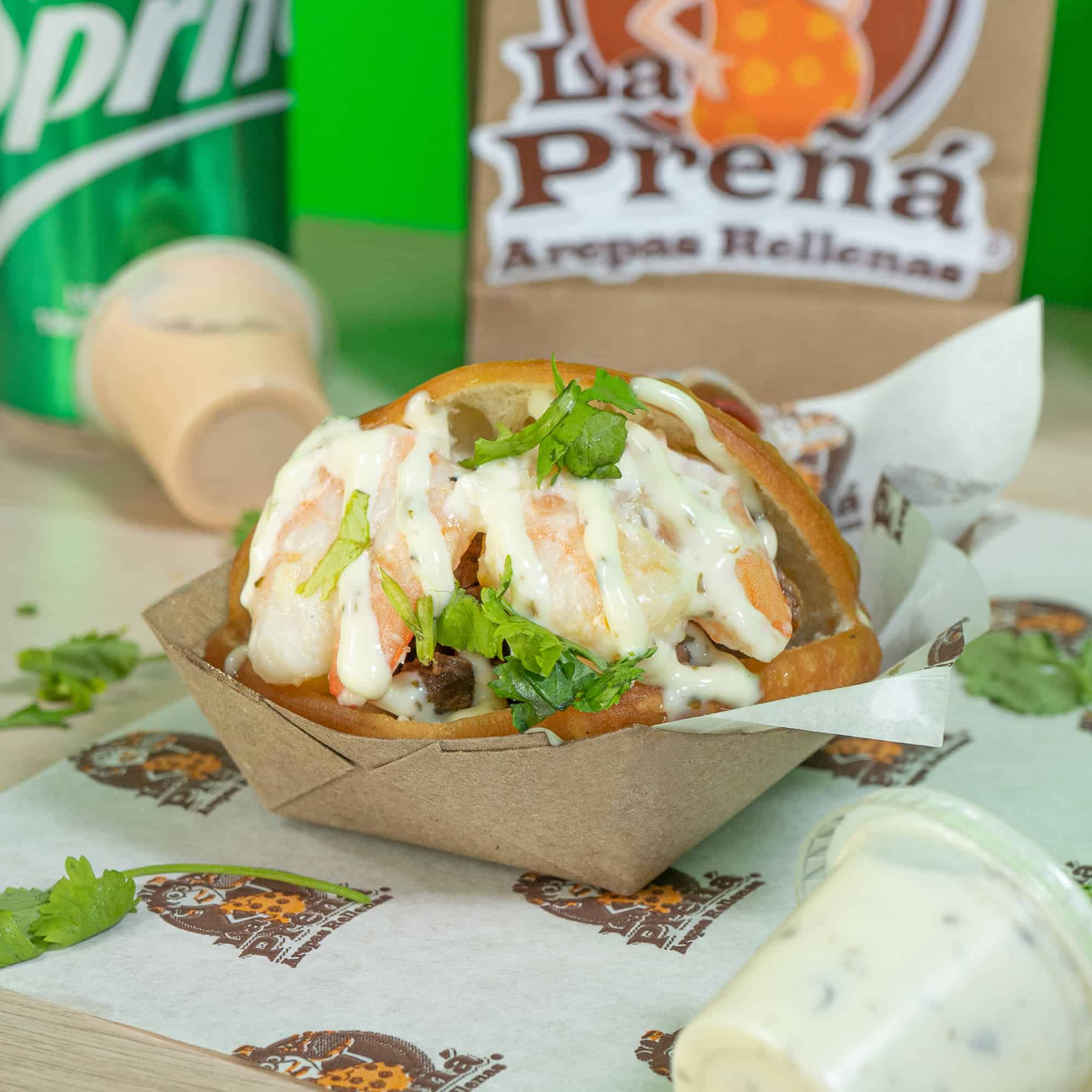 Arepa Mar y Tierra