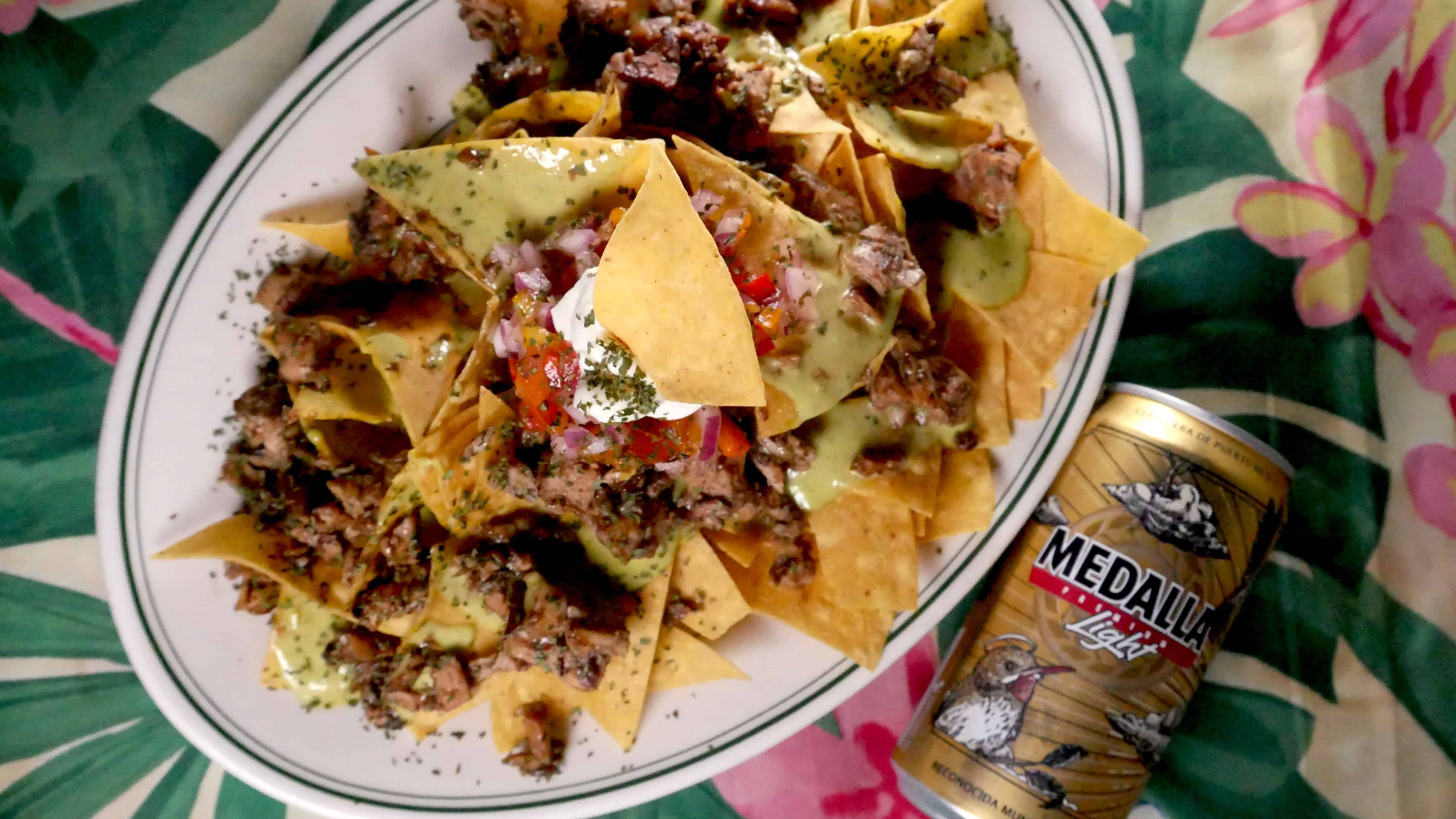 Nachos (Queso/pico/sour)