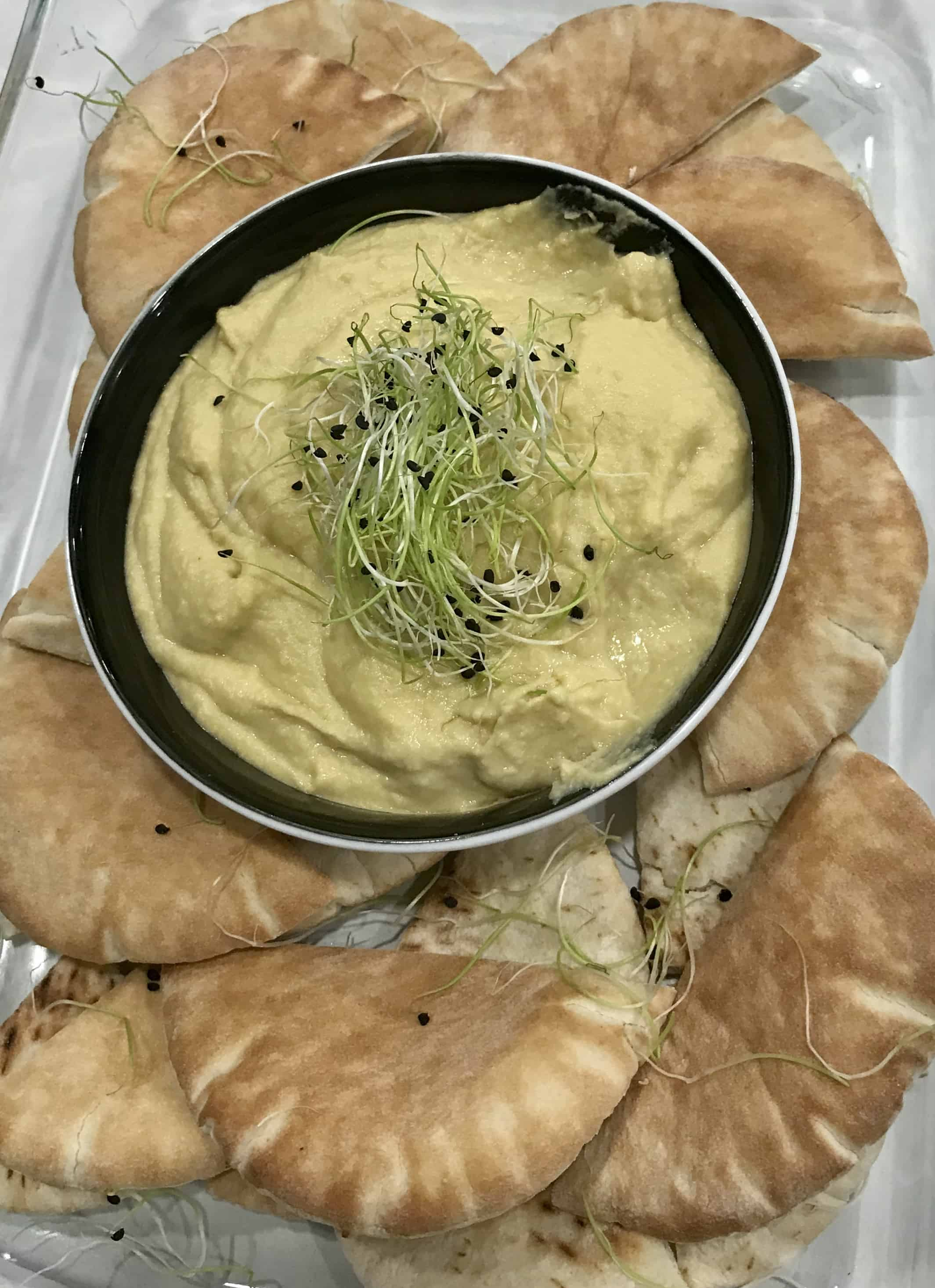 Hummus con Pan Pita